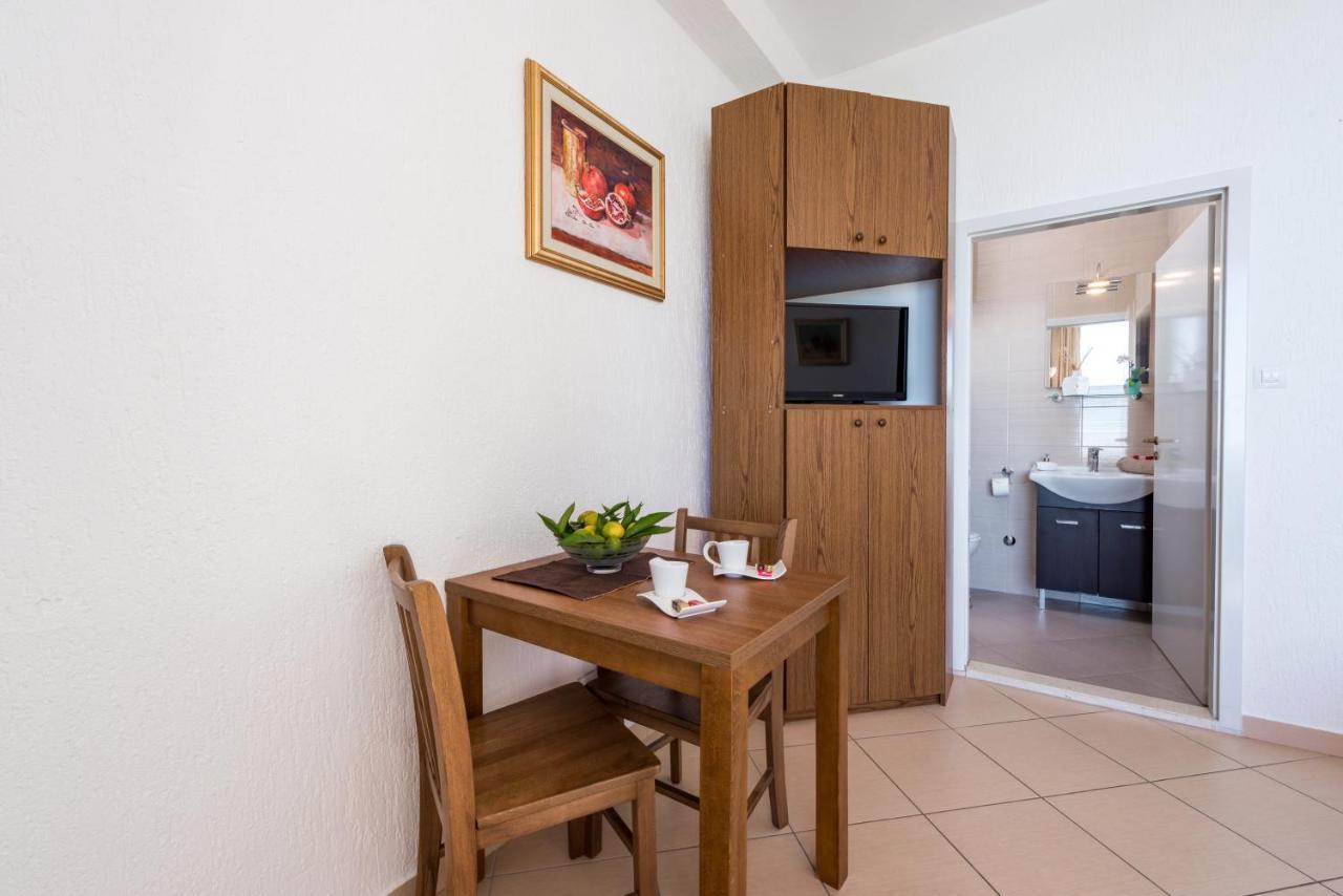 Amazing View Apartment Slavica 3 ดูบรอฟนิก ภายนอก รูปภาพ